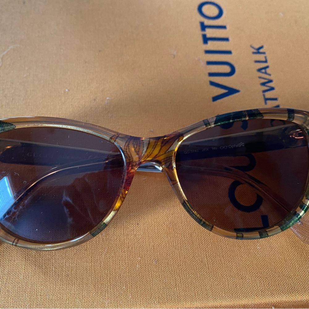 Stylish Brown Sunglasses